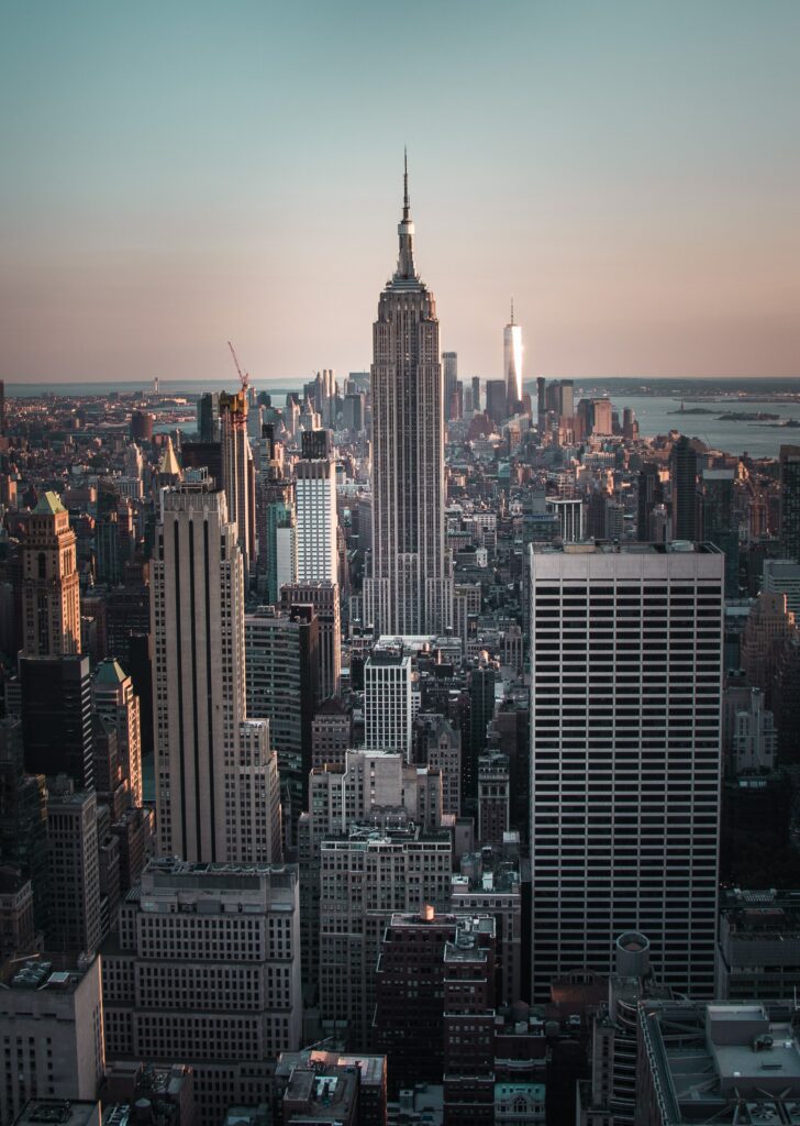 Stunning Cityscape Wallpaper: Towering Skyscrapers & Urban Elegance