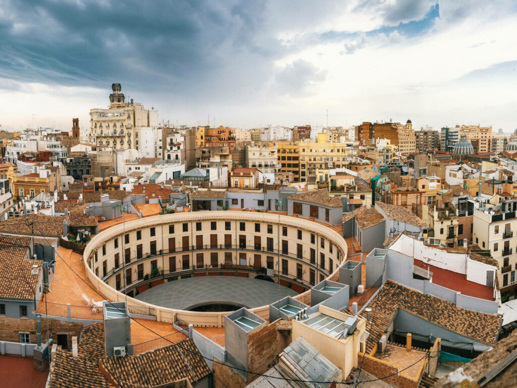 Stunning Plaça Redona Wallpaper: Iconic Circular Architecture in Valencia