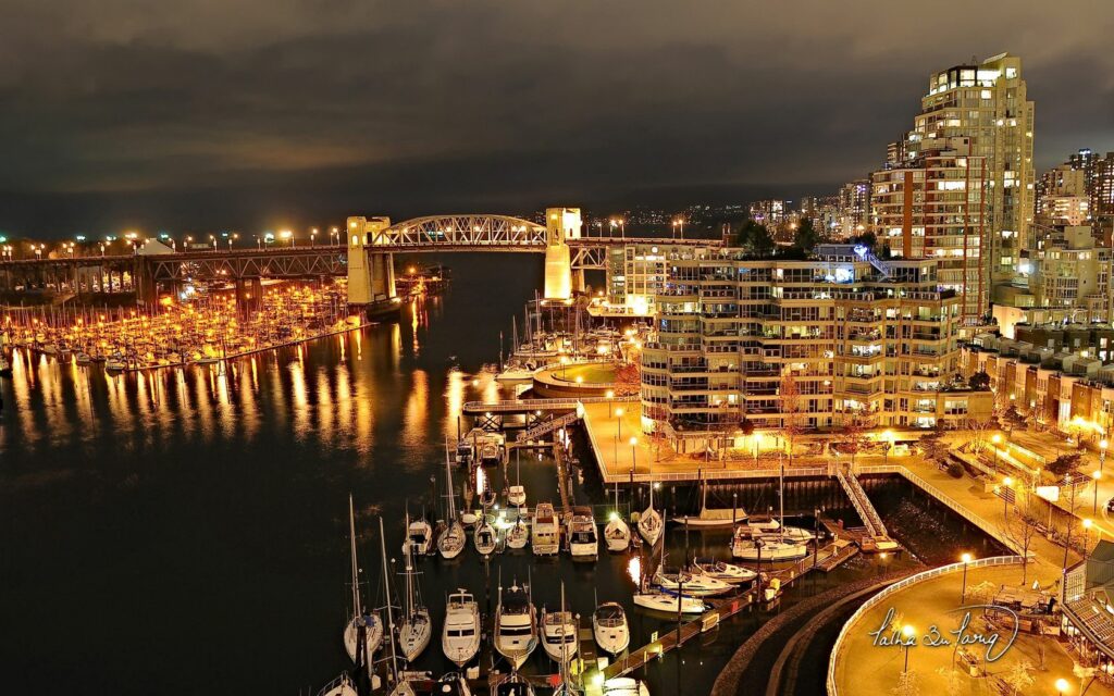 Stunning Vancouver Night View Wallpaper: City Lights & Calm Waters