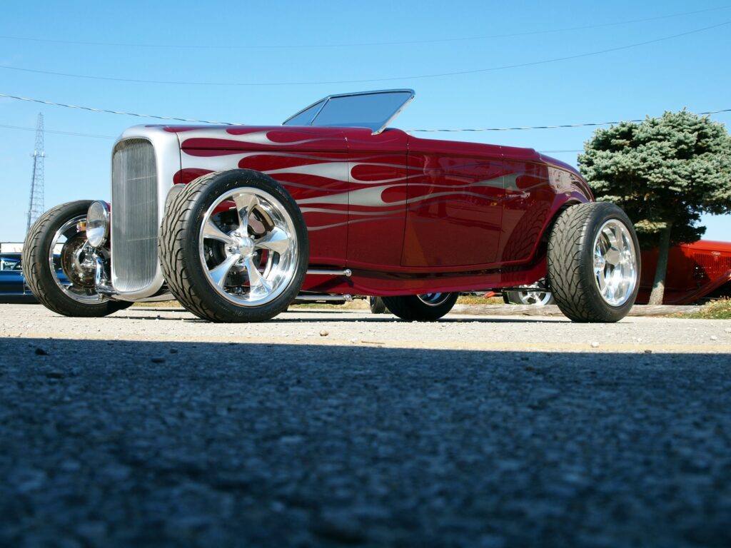 Vintage Car Wallpaper: Restored Hot Rod with Red & Silver Flames