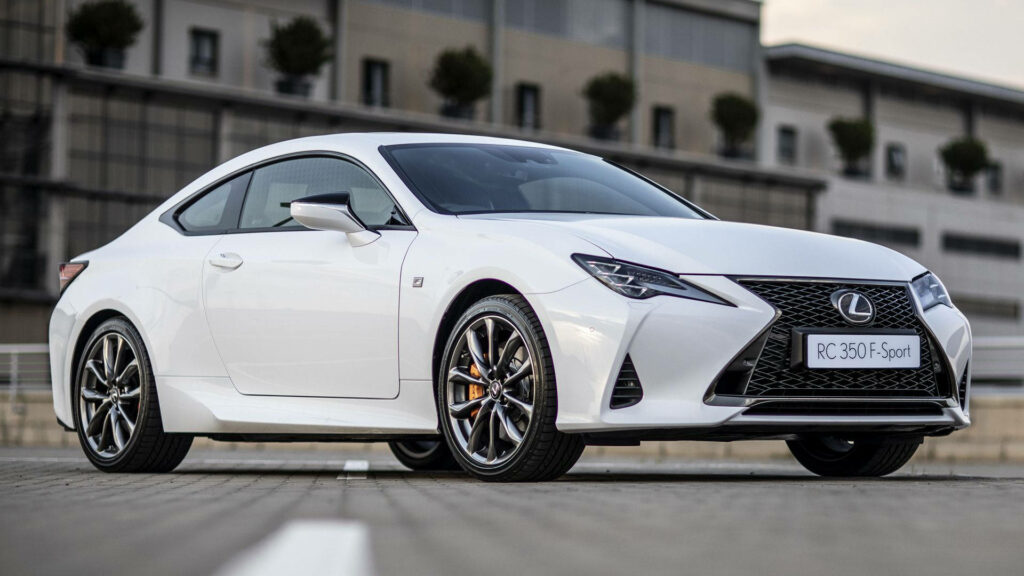 Stunning White Lexus RC 350 F-Sport Wallpaper - Sleek Coupe Design