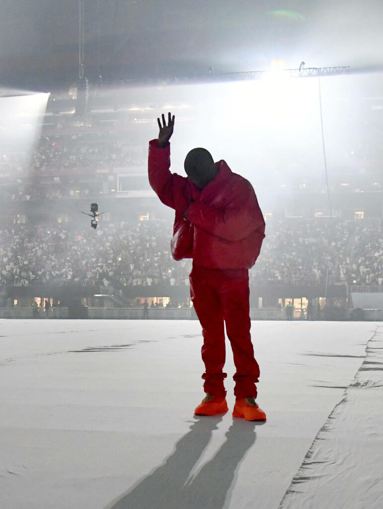 Epic iPhone Wallpaper: Kanye West in Powerful Donda Performance