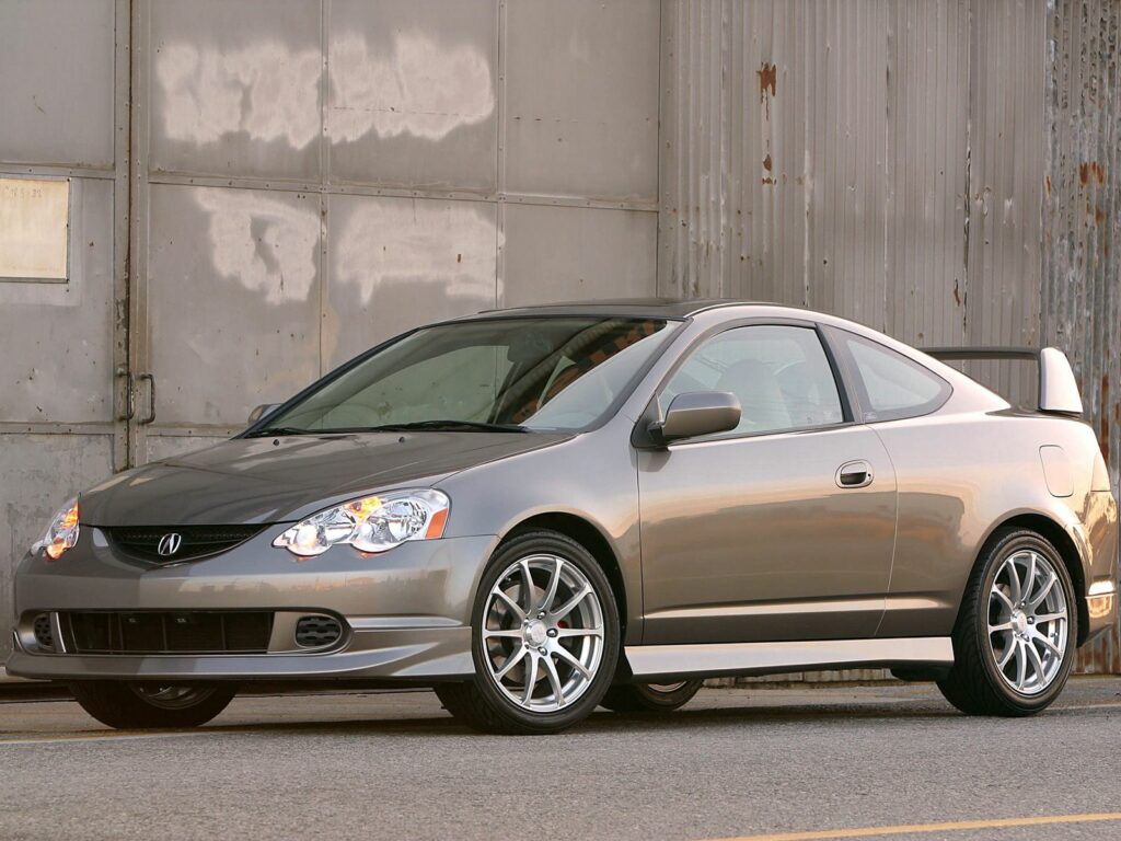2003 Acura RSX Metallic Gray Wallpaper - Sleek Side View & Urban Background