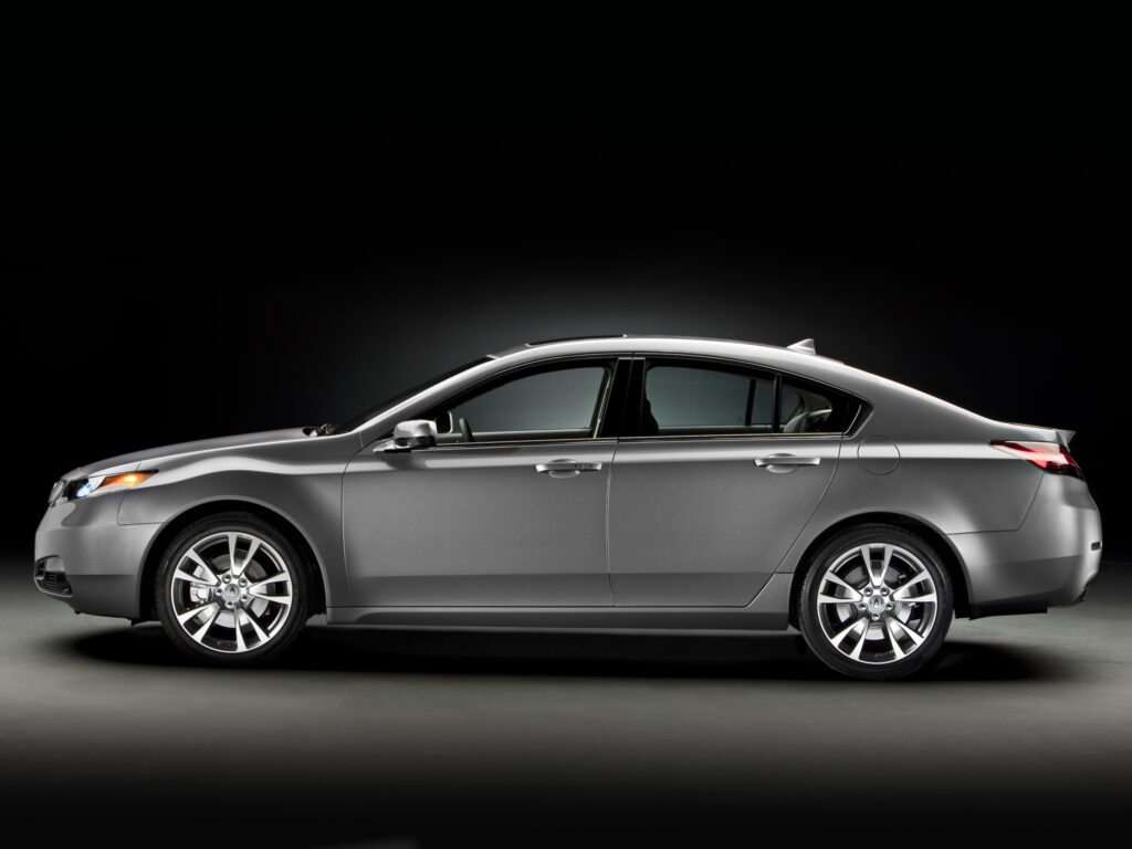 Sleek Metallic Gray 2011 Acura TL Side View Wallpaper