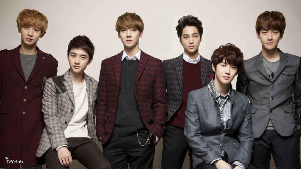 EXO Studio Portrait: Charismatic K-POP Wallpaper for Fans