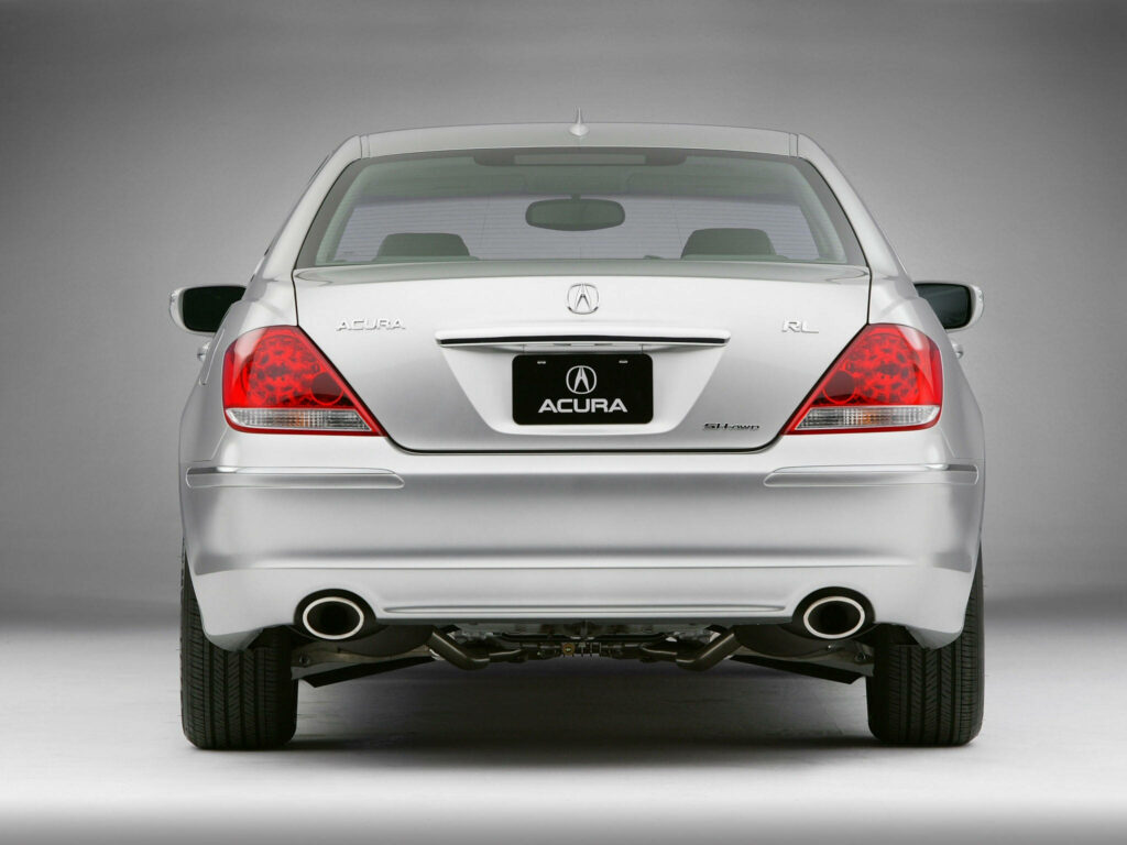Sleek Silver Acura RL Rear View Wallpaper - Stylish Design Background