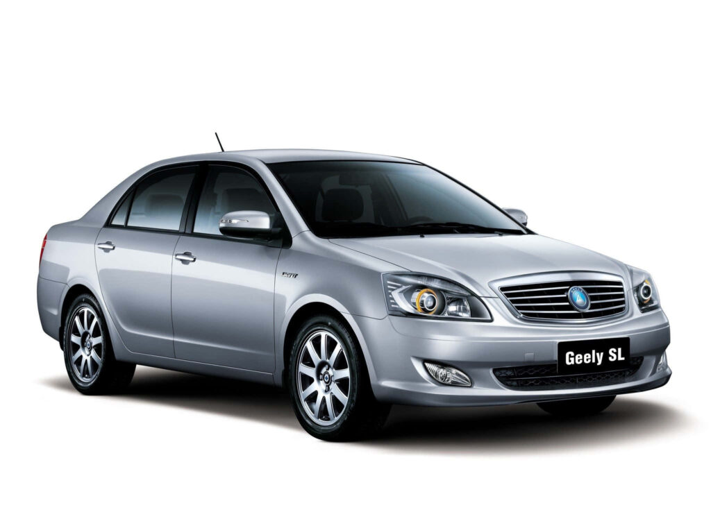 Sleek Silver Geely SL Sedan: Modern Design City Wallpaper