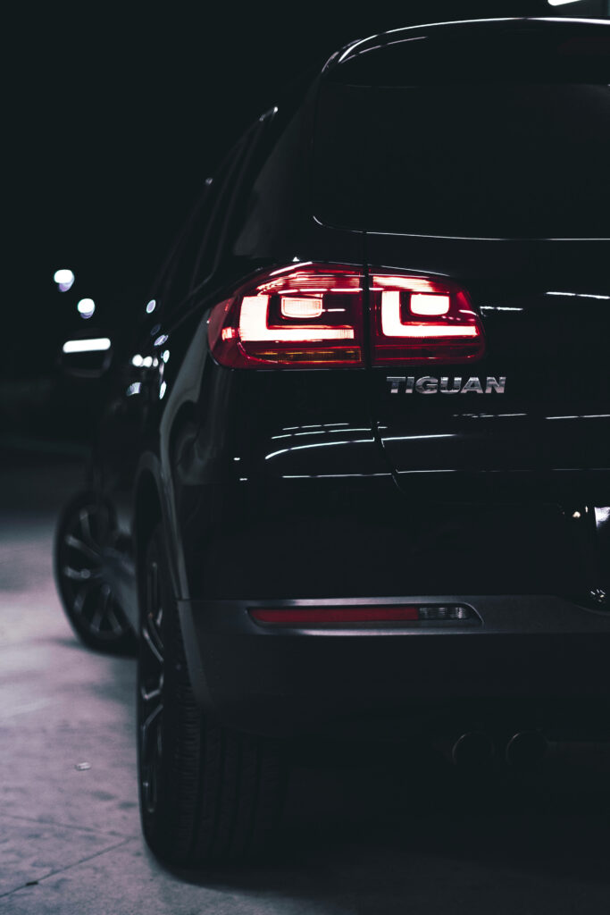 Stylish Volkswagen Tiguan Wallpaper: Bold Rear Design & LED Taillights