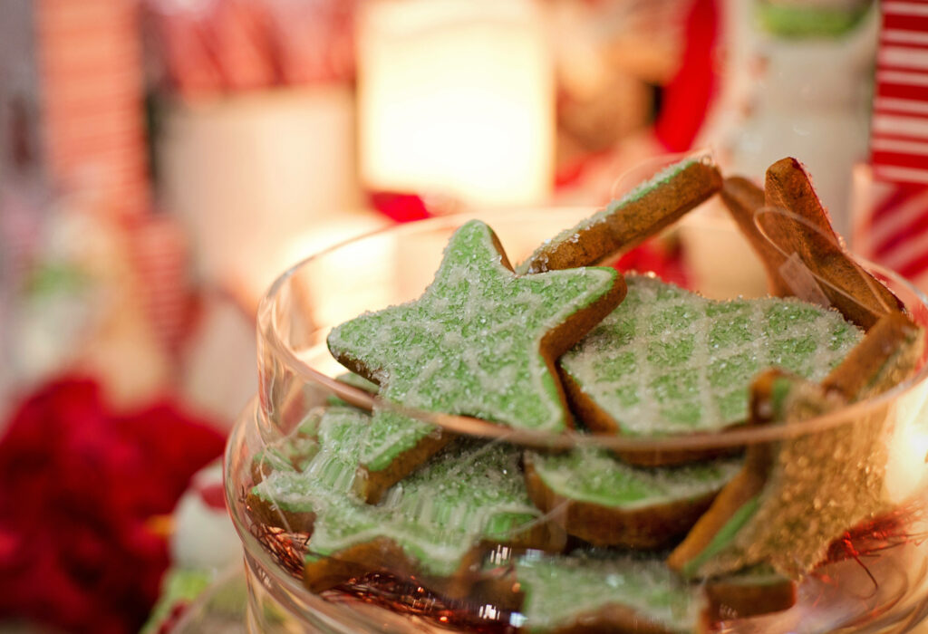 Deliciously Festive: Whimsical Holiday Cookies Sweetly Displayed! Wallpaper