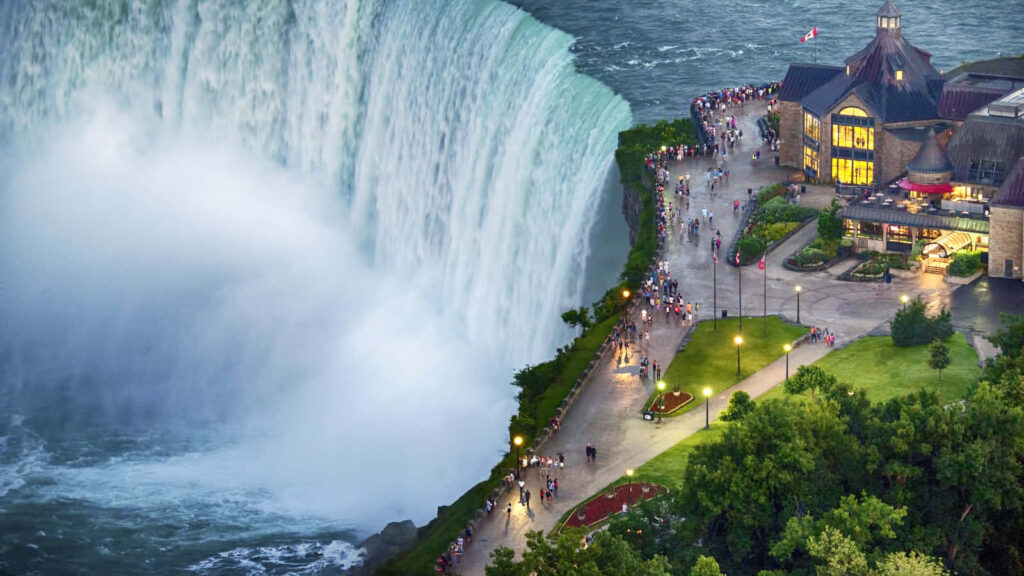 Stunning Table Rock Wallpaper: Niagara Falls Scenic View at Night