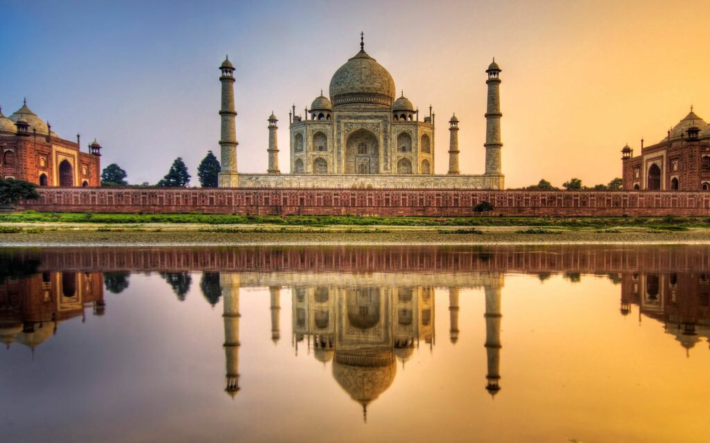 Breathtaking Taj Mahal Wallpaper: Exquisite Mughal Architecture