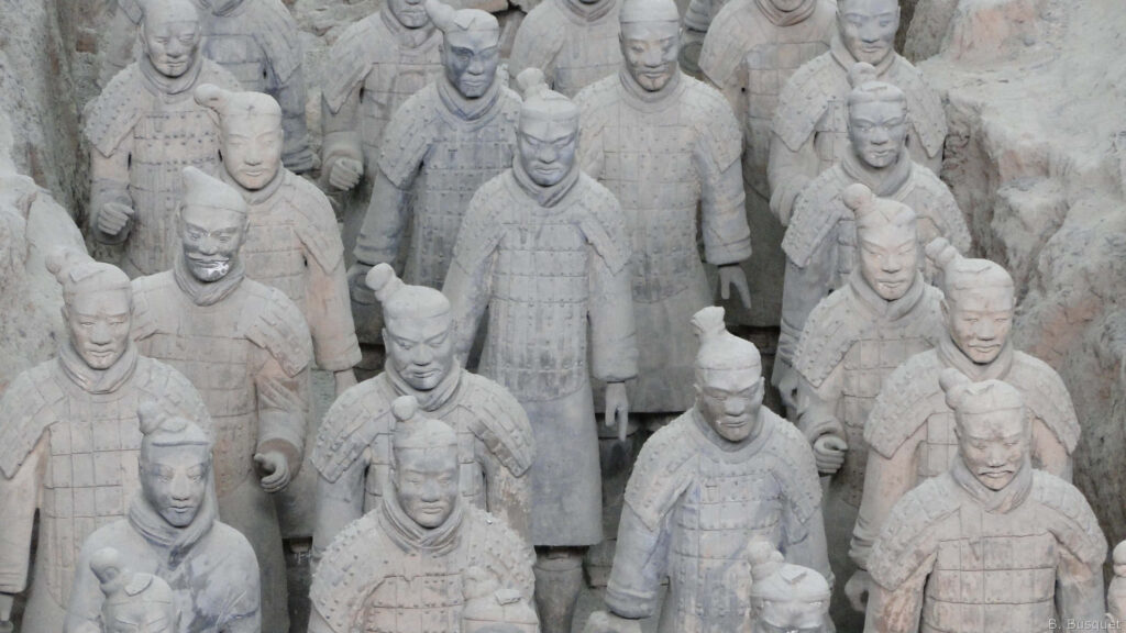 Terracotta Warriors Wallpaper: Iconic Chinese Heritage Background