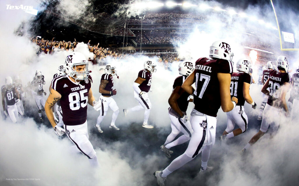 Texas A&M Football Players Burst Through Smoke - Dynamic Fisheye Wallpaper