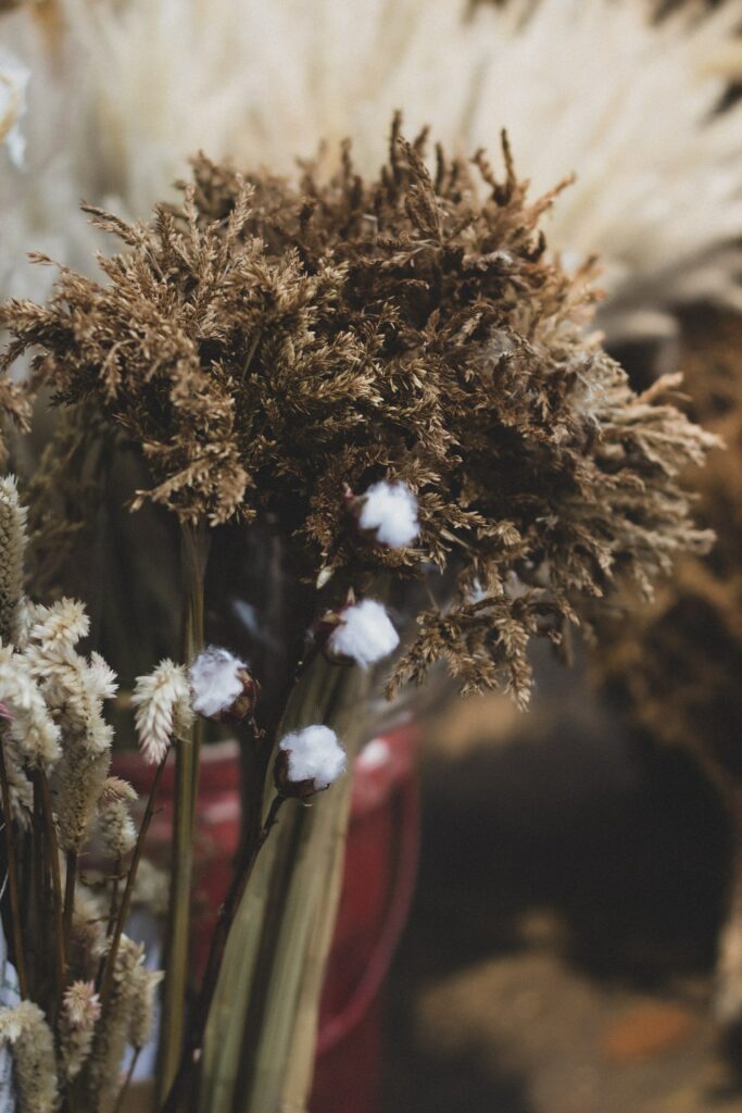 Rustic Textured Bouquet Wallpaper - Earthy Neutral Background