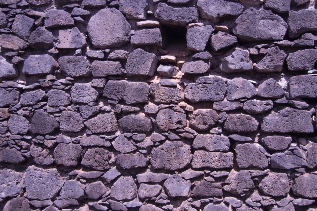 Rustic Textured Rocky Brick Wall Wallpaper - Natural Earthy Background