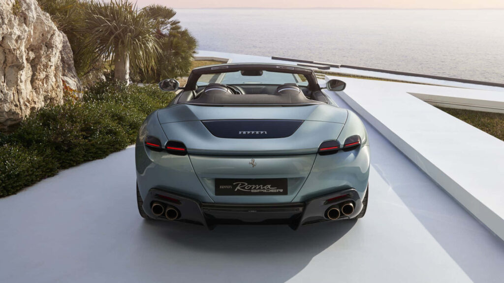 Sleek and Powerful: The Ferrari Roma Captivates with Luxury and Modern Design Wallpaper