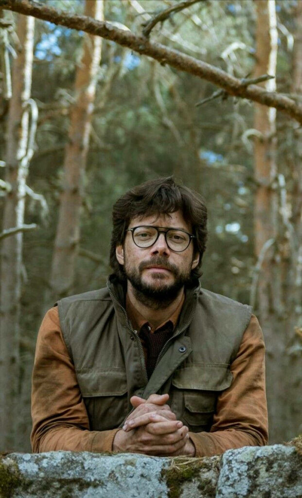 The Brilliant Mind concealed in Nature's Emporium: A Captivating Portrait of the Money Heist Prodigy, Professor Wallpaper