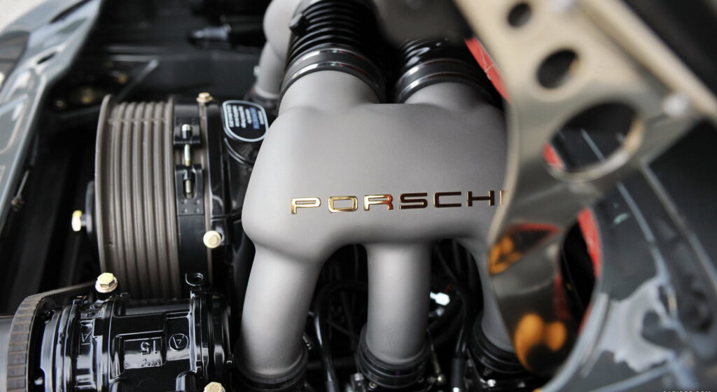 Porsche 911 Engine in High Definition: A Captivating Car Wallpaper