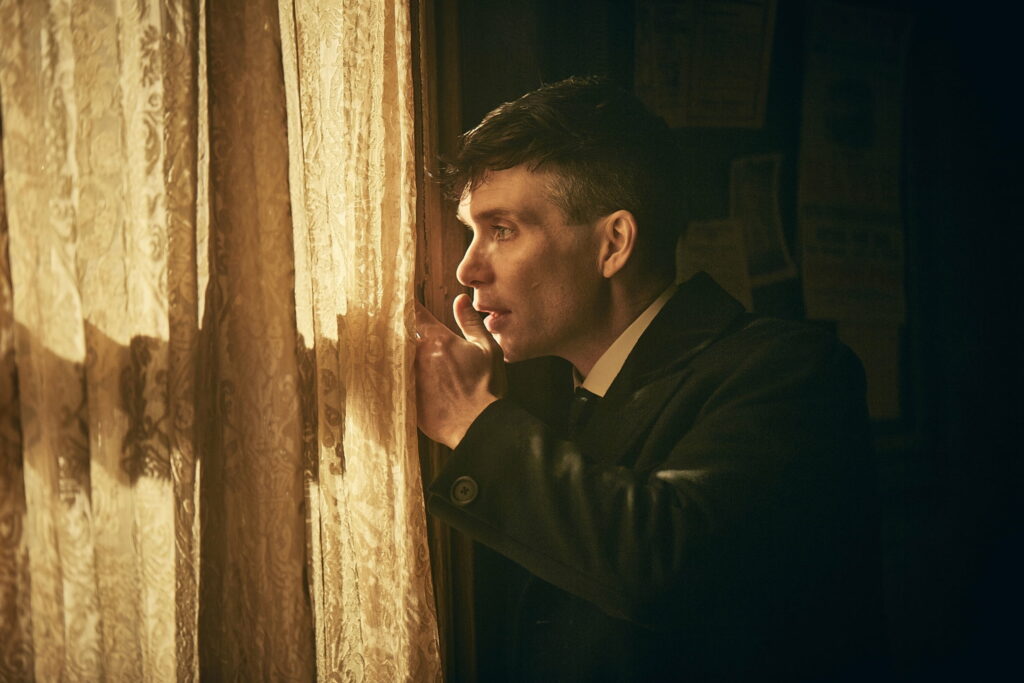 Gangster Glamour: Cillian Murphy as Thomas Shelby in Peaky Blinders - QHD Wallpaper