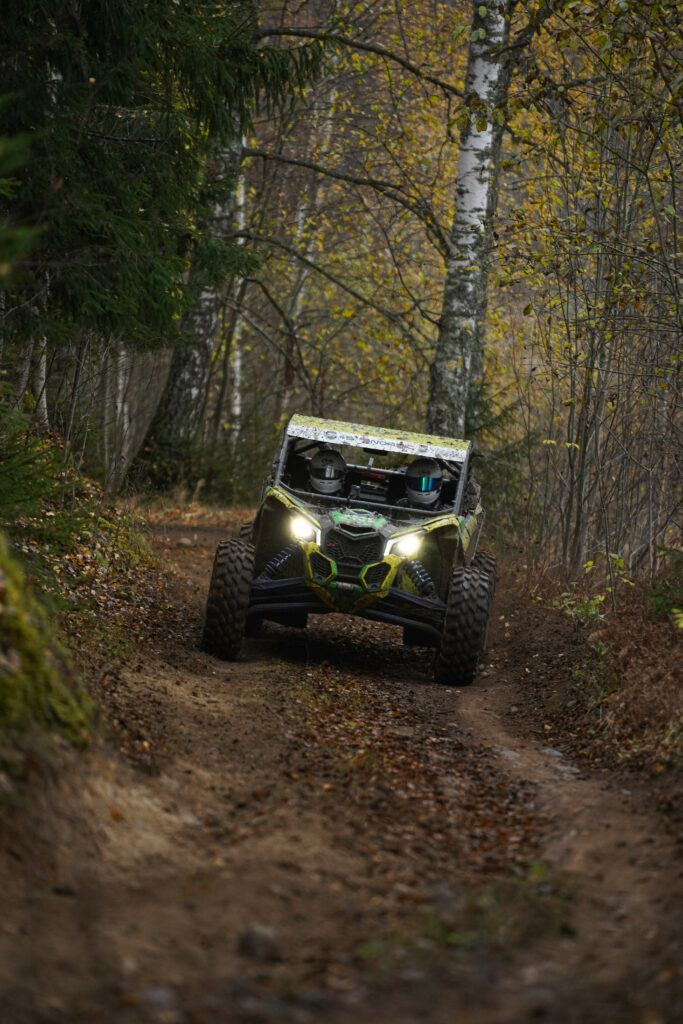 Thrilling Rally Adventure: Rugged Buggy on a Forest Trail Wallpaper