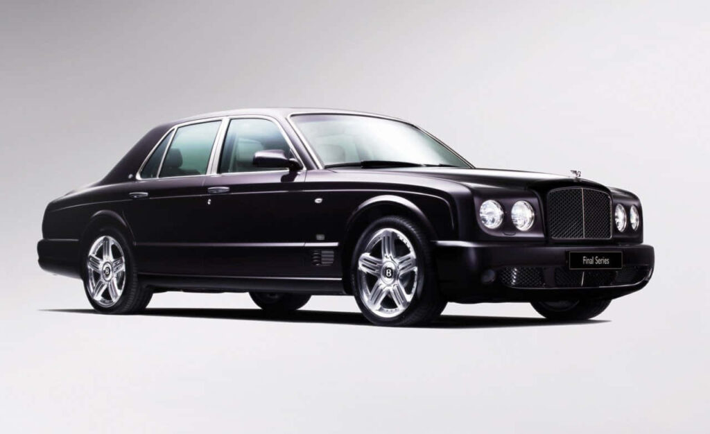 Beauty of a Classic 2005 Bentley Arnage Red Label Wallpaper in 720p HD 1280x782 Resolution