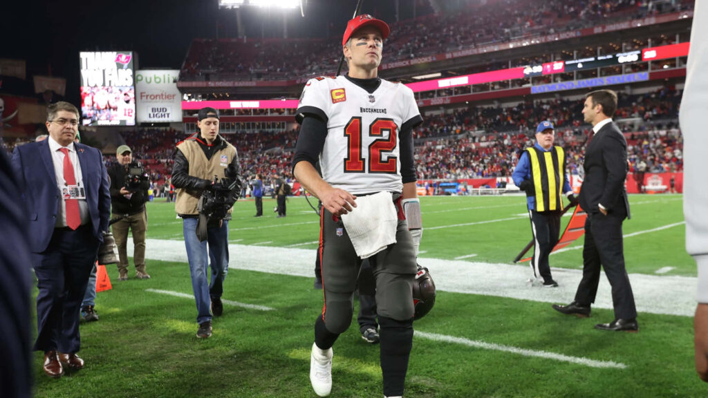 Tom Brady Wallpaper: NFL's GOAT in Tampa Bay Buccaneers Uniform
