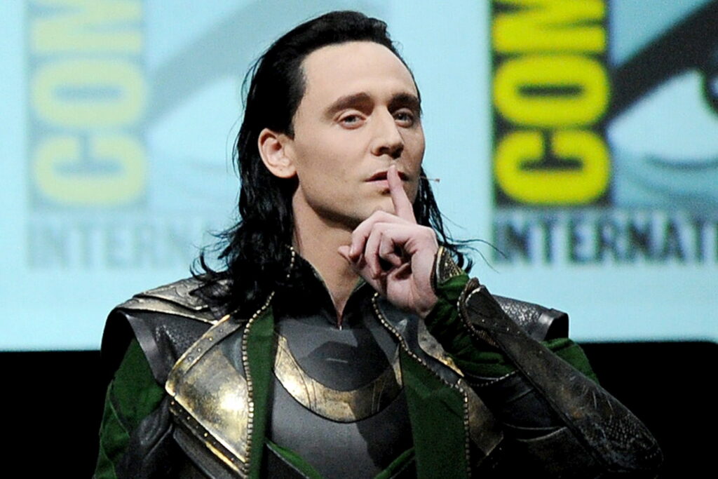 Loki's Comic Con Marvel Moment: San Diego Spectacular with Tom Hiddleston Wallpaper