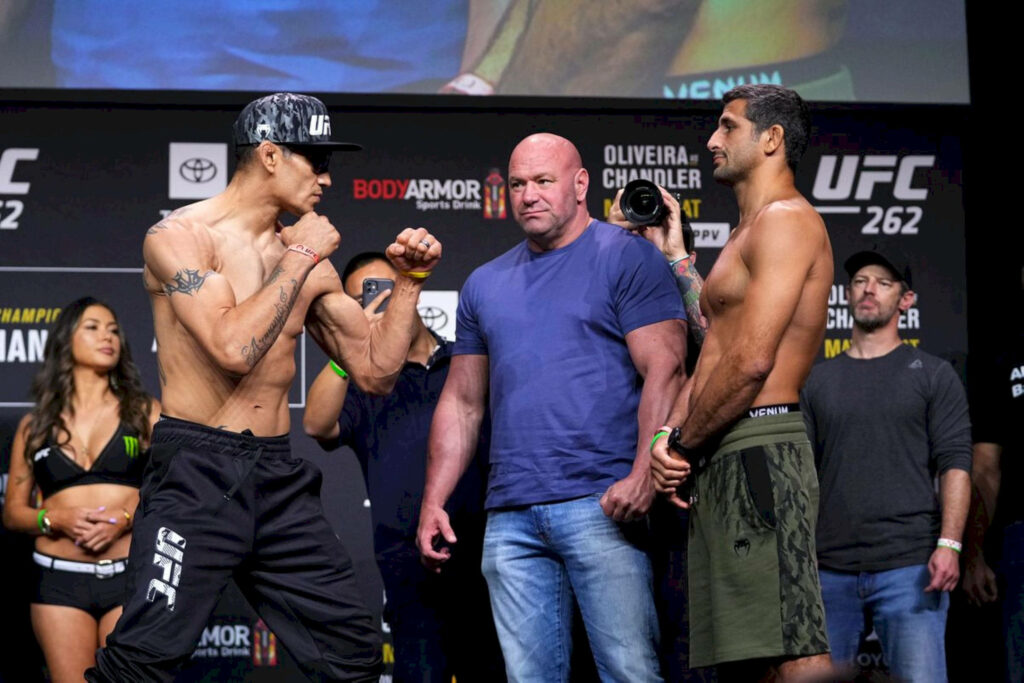 Tony Ferguson and Beneil Dariush intense UFC 262 weigh-in stare down ready for epic fight Wallpaper