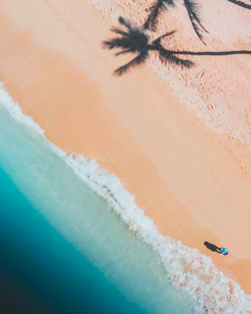 Tranquil Beach Walk: Serene Shoreline Landscape for Android Wallpaper