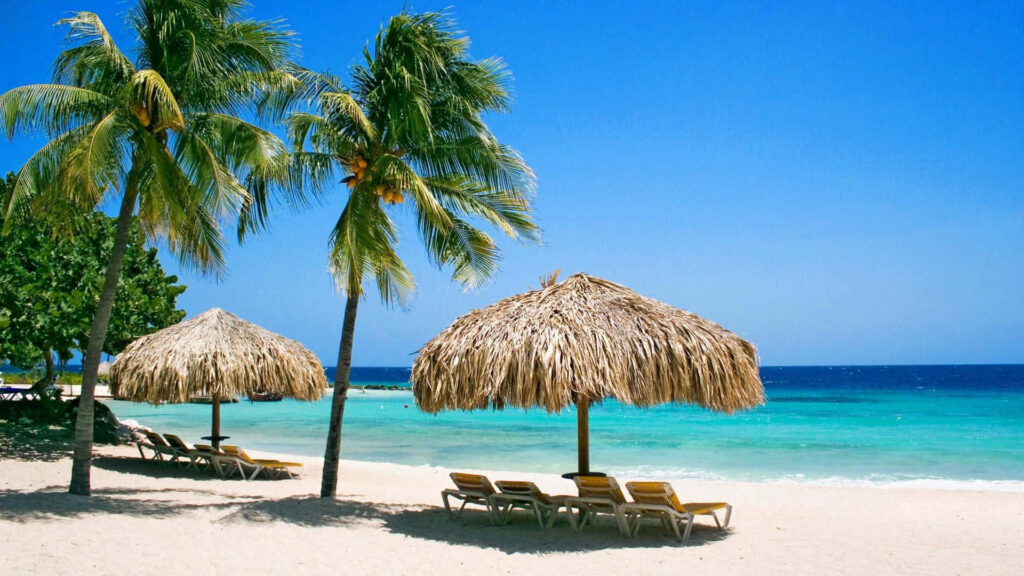 Serene Beach Wallpaper: Golden Sands & Turquoise Waters