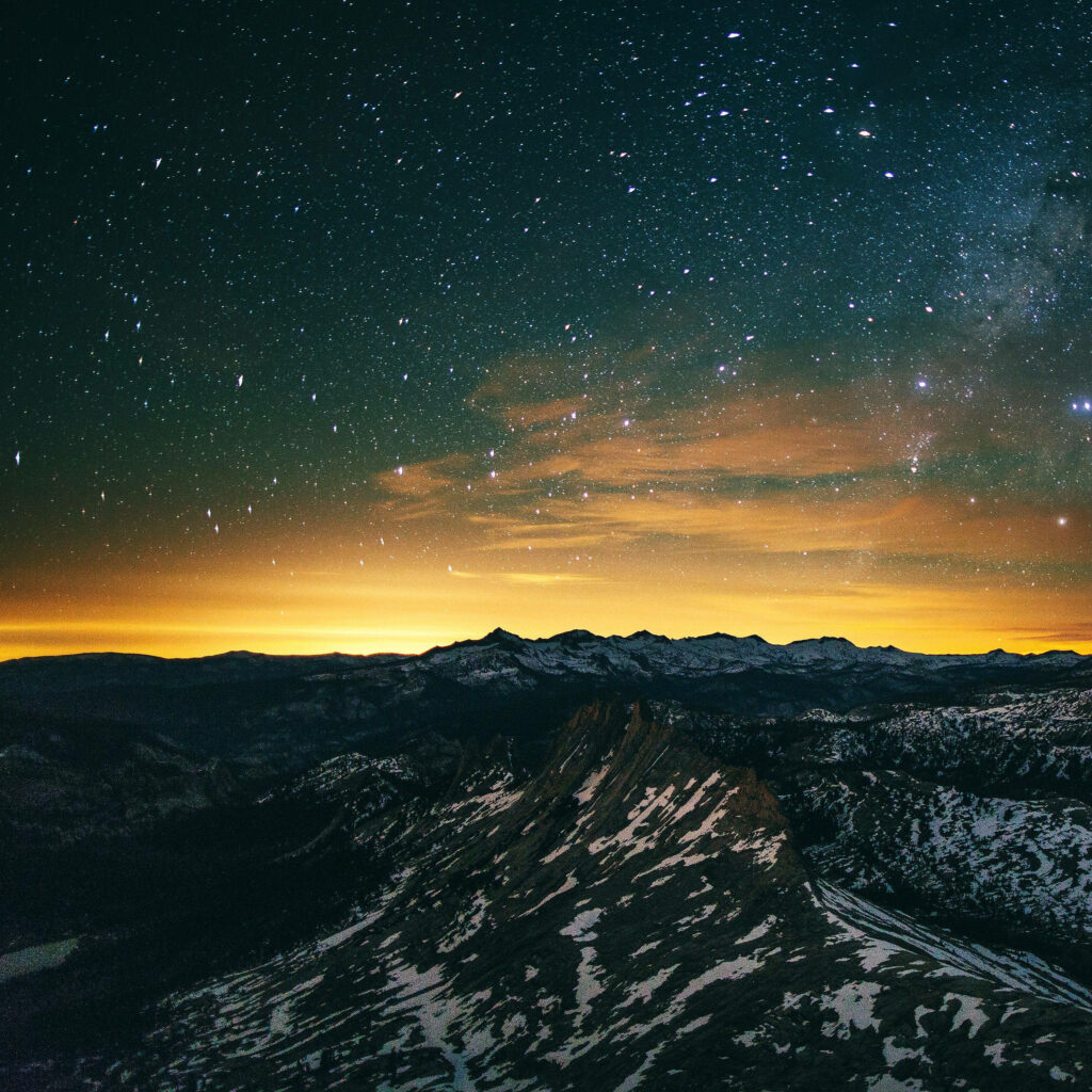 Mountain Majesty: Immersive Sunset View on iPad Pro's Breathtaking Background Wallpaper