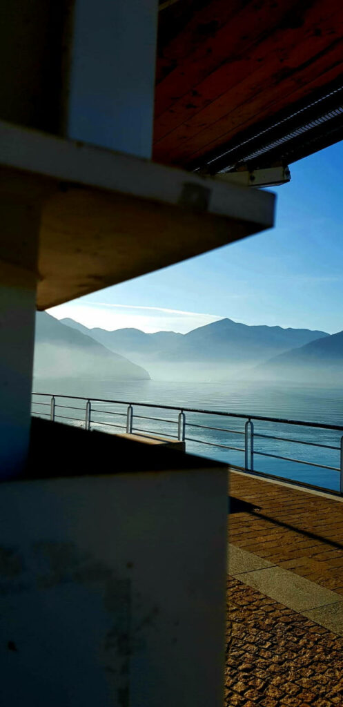 Tranquil Lakeside Resort Wallpaper for Samsung Galaxy Note 20 Ultra