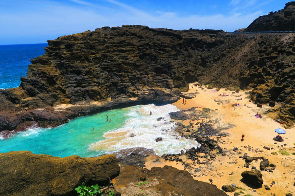 Serene Oahu Beach Wallpaper: Tranquil Coastline Beauty