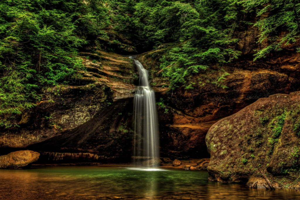 Tranquil Waterfall Wallpaper from Hocking Hills State Park
