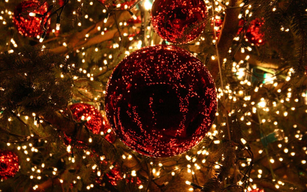 Transform Your Workspace: Festive Christmas Laptop Background to Inspire Holiday Spirit! Wallpaper
