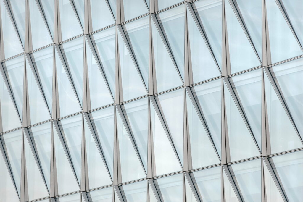 Translucent Elegance: A Captivating Modern Architecture in 5K Wallpaper