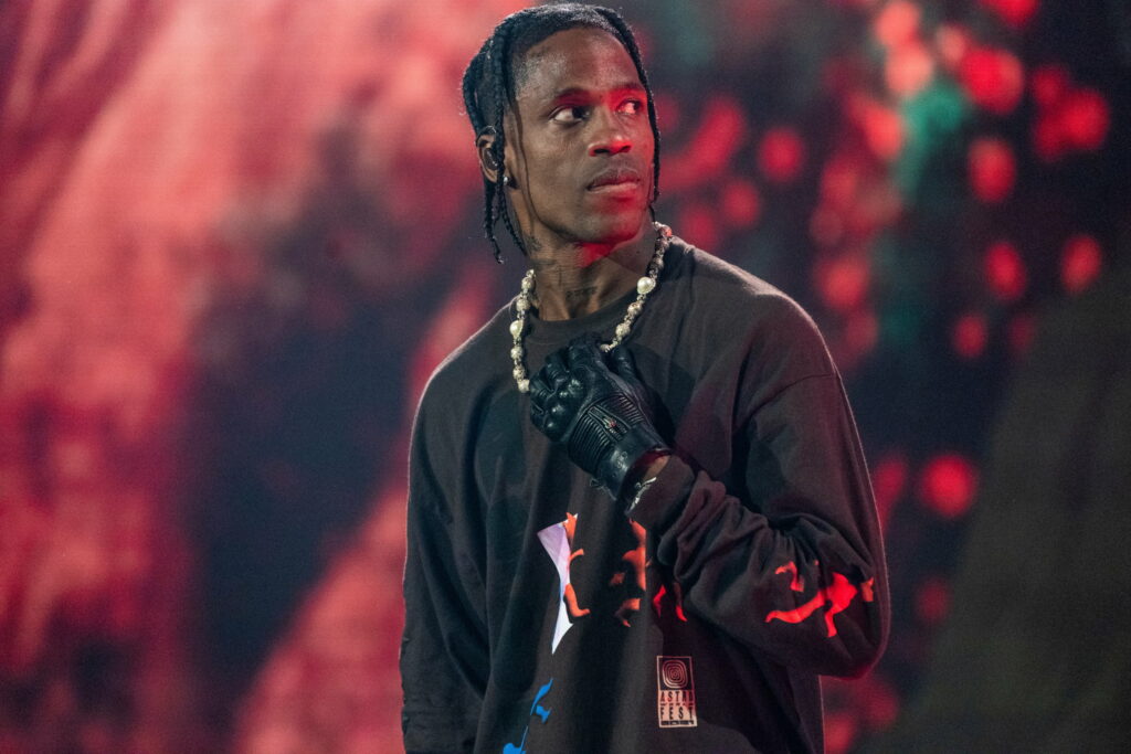 Travis Scott's Sonic Symphony: QHD Wallpaper