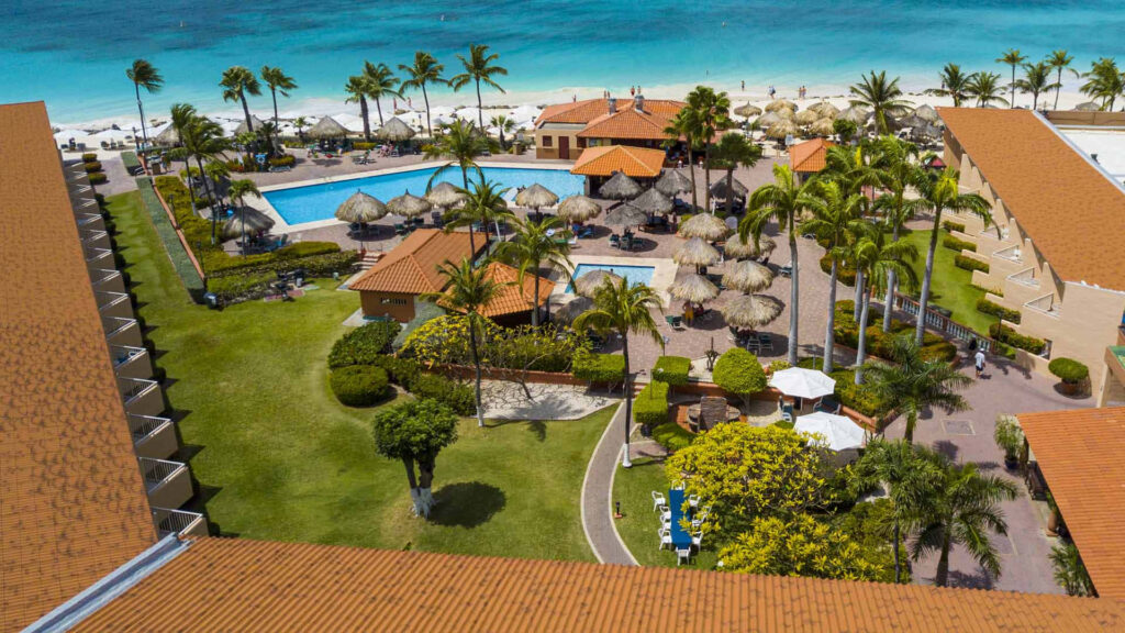Stunning Aerial View of Aruba's Tropical Beach Resort Paradise Wallpaper
