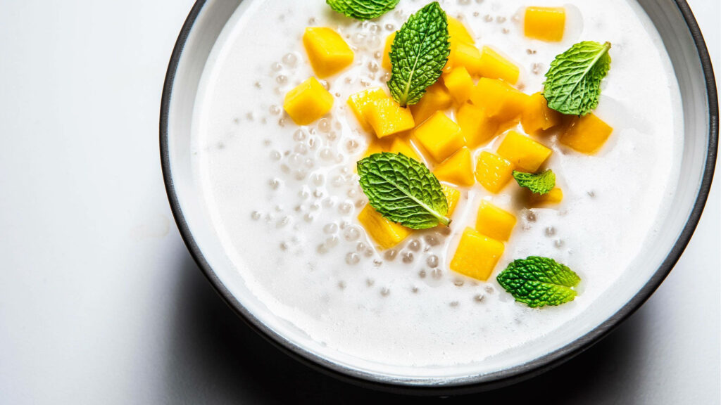Tropical Tapioca Dessert Wallpaper: Creamy White & Mango Delight