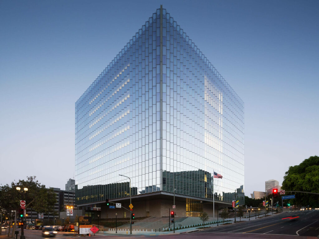 Twilight USA Courthouse: Modern Glass Facade Wallpaper Background