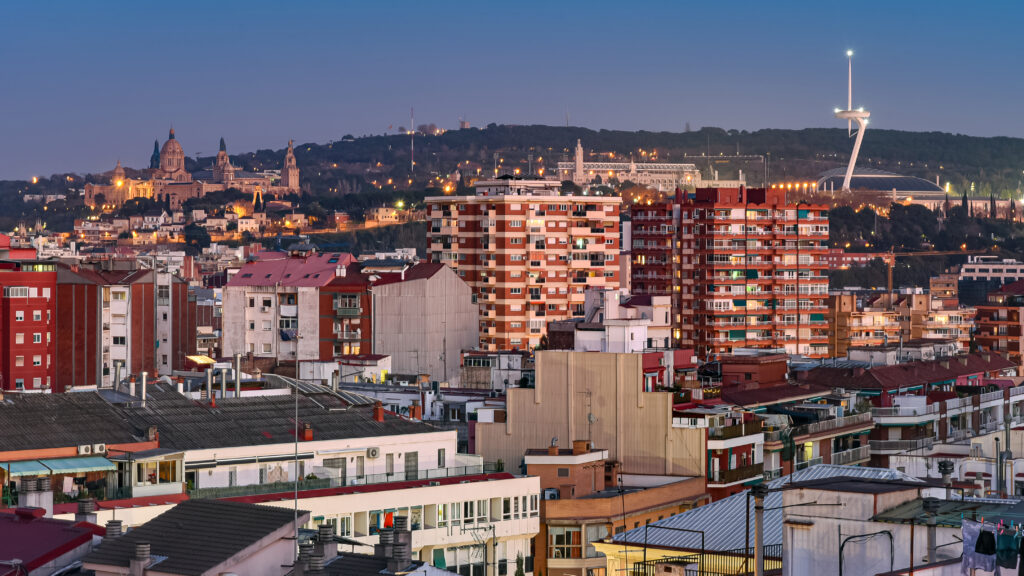 Twilight Urban Landscape Wallpaper: Modern & Historic Architecture