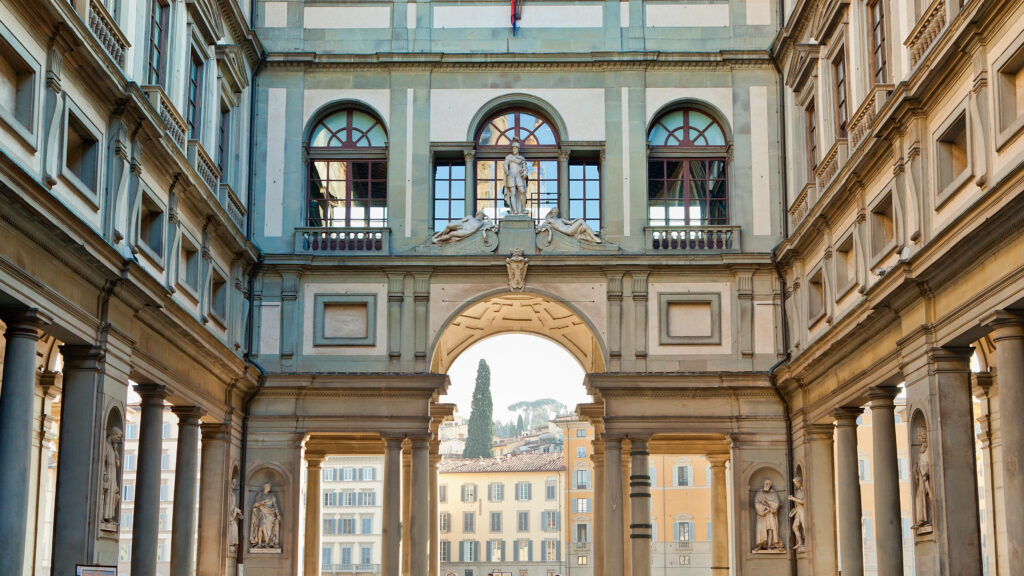 Stunning Uffizi Gallery Wallpaper: Renaissance Architecture in Florence