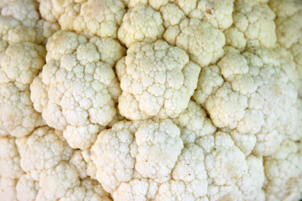 Intricate Cauliflower Texture Wallpaper: Unique Earthy Background