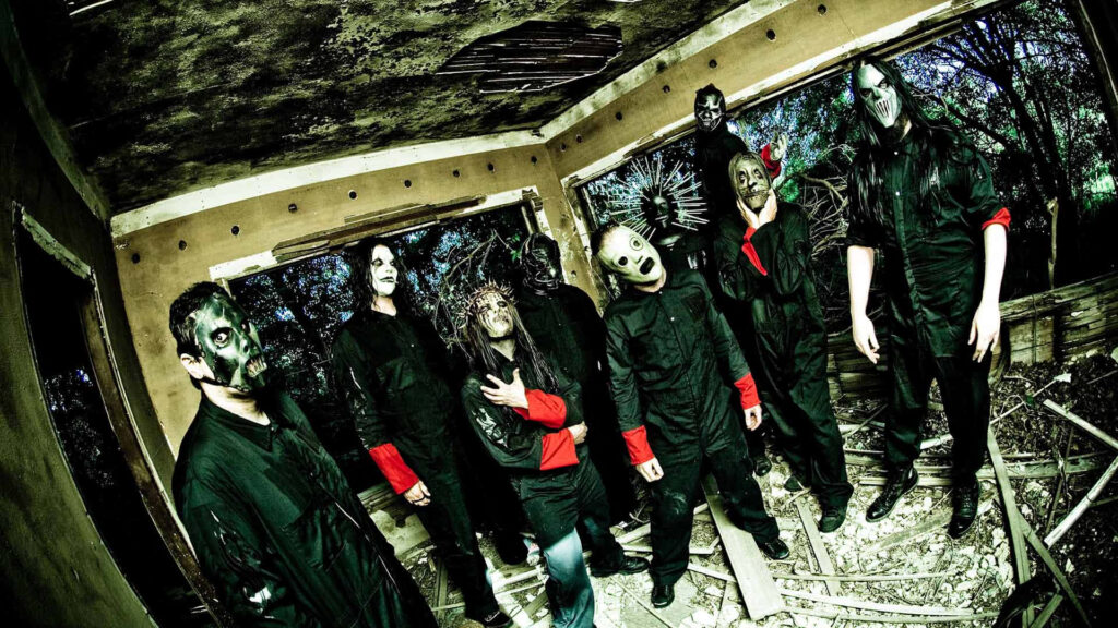 Unleash the Metal Madness: Slipknot Desktop Wallpaper for a Fierce Workday