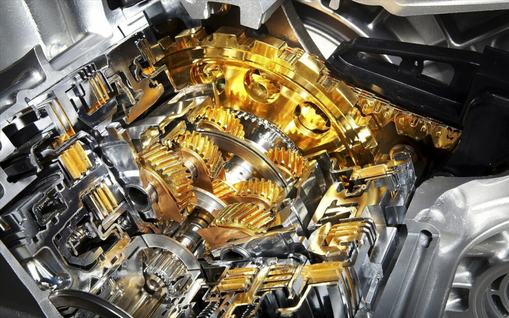 High-Definition McLaren Formula 1 Engine: Racing Components Unleashed in Spectacular Wallpaper