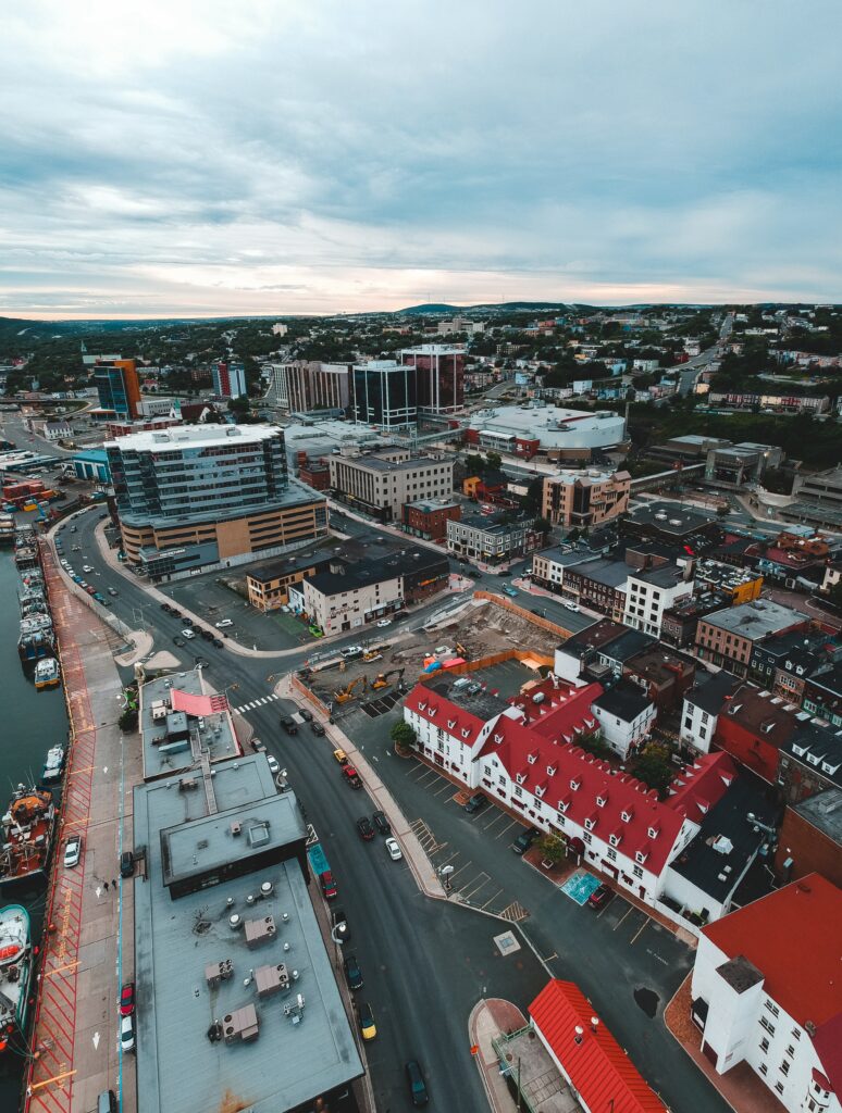 Scenic Urban Landscape Wallpaper: Modern & Traditional Architecture