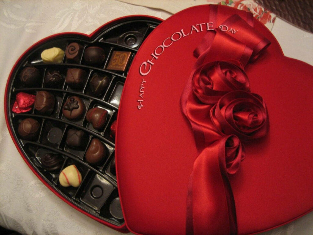 Valentine's Day Chocolate Box Wallpaper: Heart-Shaped Delight