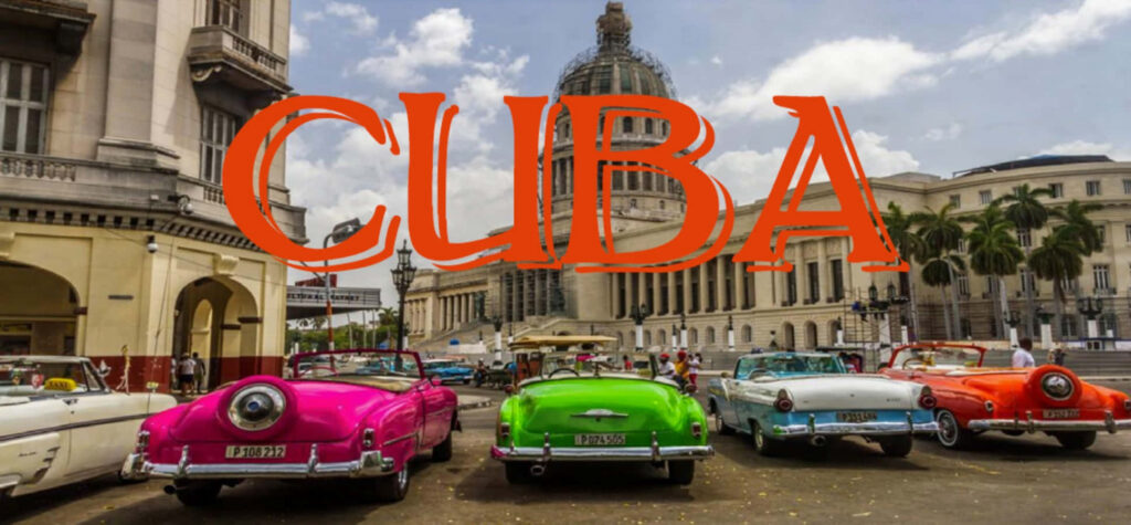 Vibrant 1939 Havana: Colorful Vintage Cars & Cuban Culture Wallpaper