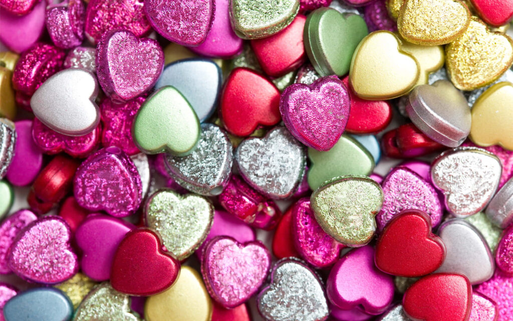 Vibrant 3D Glitter Heart Wallpaper: Cheerful & Romantic Background