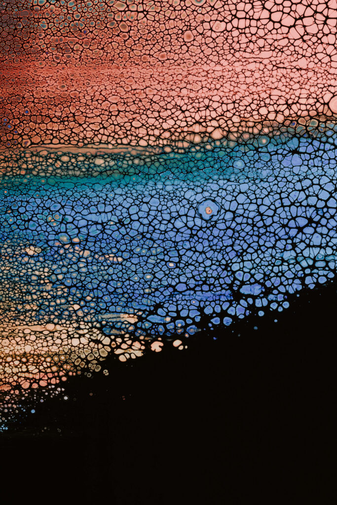 Vibrant 4000x6000 Abstract Bubble Wallpaper - Dynamic Colorful Background
